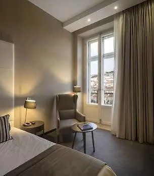 Апартаменты Chiado Nova Almada